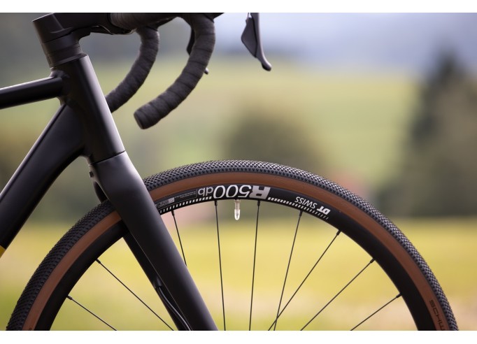 Superior X-Road 6.5 GR Matte Mustard / Black gravel dviratis