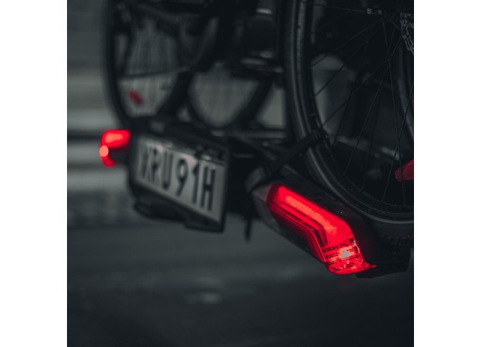 Platform towbar bike rack foldable Thule Epos 3-bike