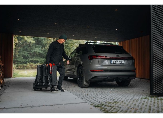 Platform towbar bike rack foldable Thule Epos 3-bike