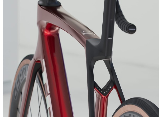 Road bike TREK Madone SL 6 Gen 8 Crimson