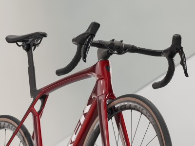 Road bike TREK Madone SL 6 Gen 8 Crimson