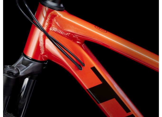 TREK Marlin 6 Gen 3 Lava kalnų dviratis