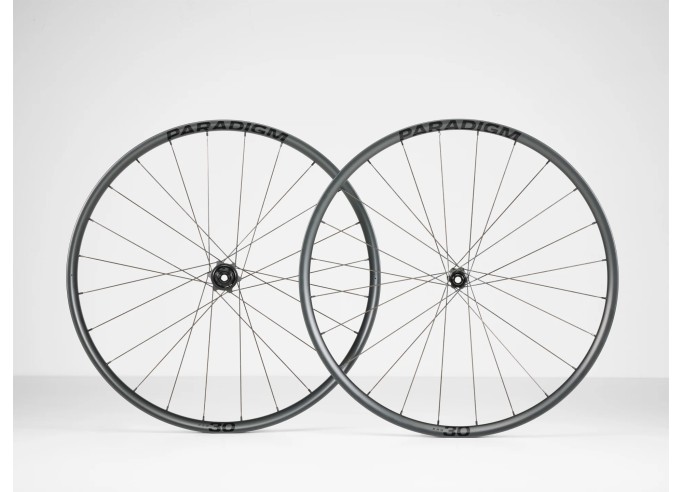Front wheel Bontrager Paradigm Pro 30 TLR Disc