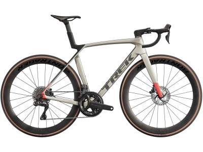Road bike TREK Madone SL 7 Gen 8