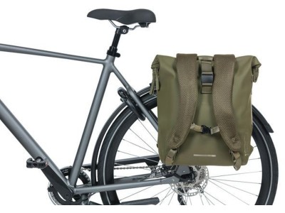 Basil SoHo bicycle backpack Nordlicht, 17L, moss green