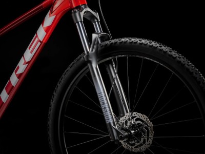 TREK Procaliber 6 Satin Viper Red/Crimson kalnų dviratis
