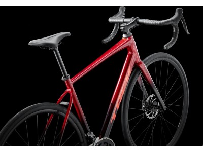 Plento dviratis TREK Domane AL 2 Gen 4 Crimson to Dark Carmine Fade