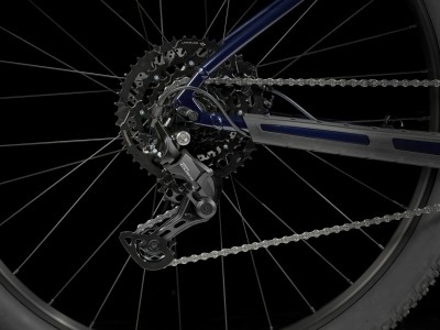 TREK Marlin 5 Gen 3 Alpine Blue to Deep Dark Blue Fade kalnų dviratis