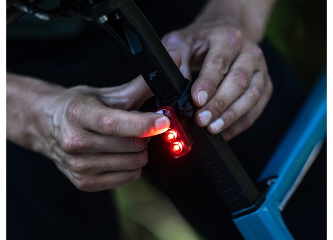 BBB BLS-145 Salute USB galinis žibintas, black