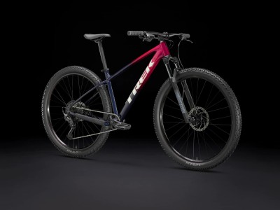 Mountainbike TREK Marlin 6 Gen 3 Rage Red to Deep Dark Blue Fade 2