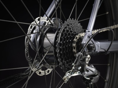 TREK Dual Sport 2+ Stagger Galactic Grey
