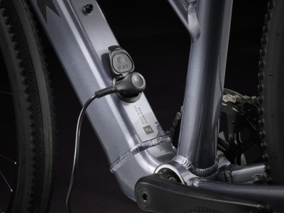 TREK Dual Sport 2+ Stagger Galactic Grey
