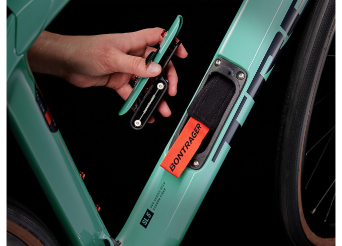 trek domane storage