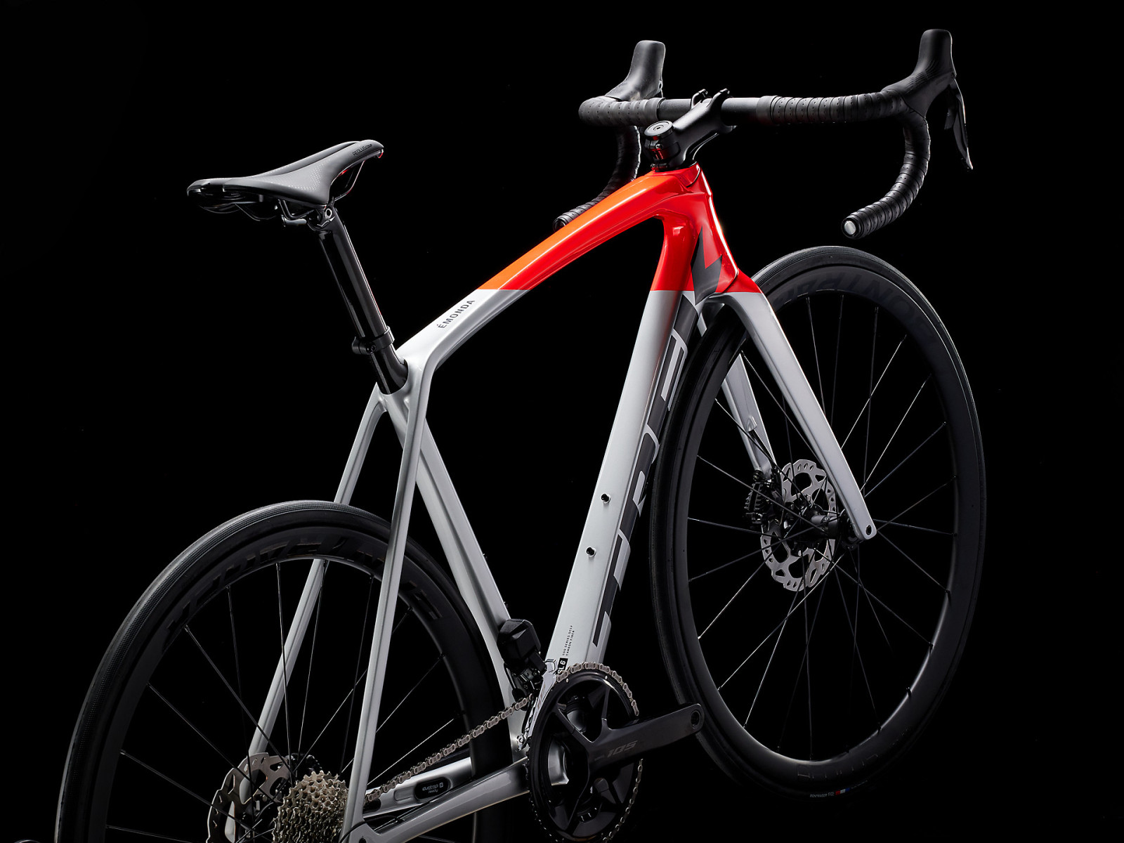 Road bike TREK Emonda SL 6 Pro Di2 Quicksilver/Radioactive Red