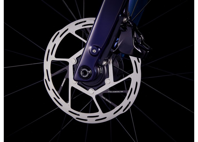 Road bike TREK Domane SL 6 AXS Gen 4 Deep Dark Blue