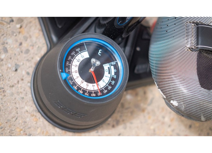 Floor pump BBB BFP-25 AirStrike matt black