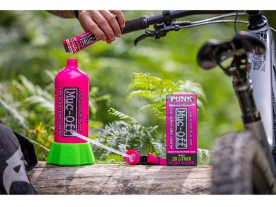Muc-Off Punk Powder Bike Cleaner (4 Pack) + Bottle for Life 2