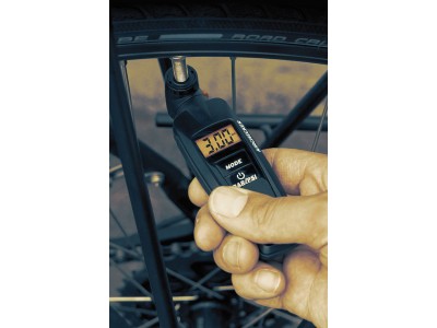 SKS Airchecker elektroninis monometras