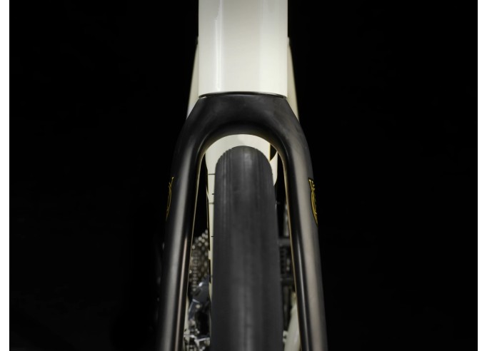 TREK Domane AL 4 Gen 4 Era White plento dviratis
