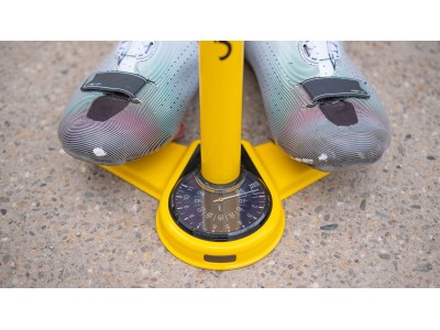 Floor pump BBB BFP-27 AirSteel yellow