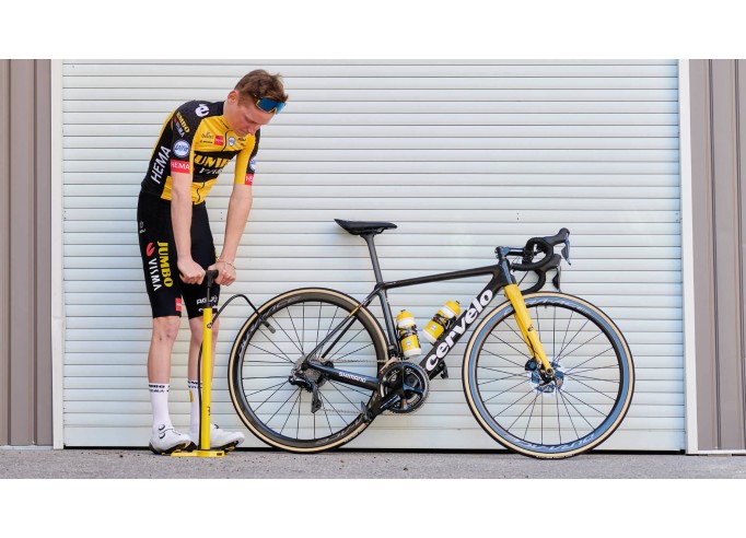 BBB BFP-27 AirSteel pastatoma pompa, yellow