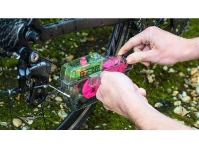 Muc-Off X3 Chain cleaning device