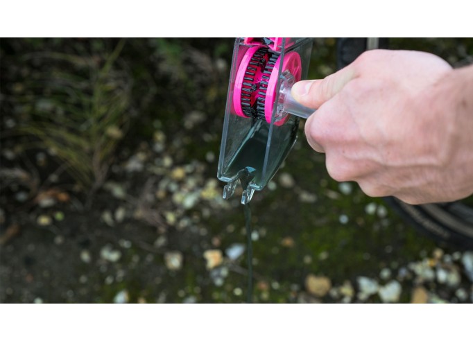 Muc-Off X3 Chain cleaning device