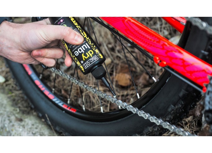 Eļļa 	Muc-Off Bio Dry sausam laikam