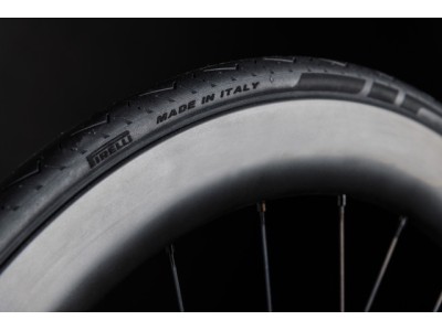 Tire Pirelli Cinturato EVO TLR 2