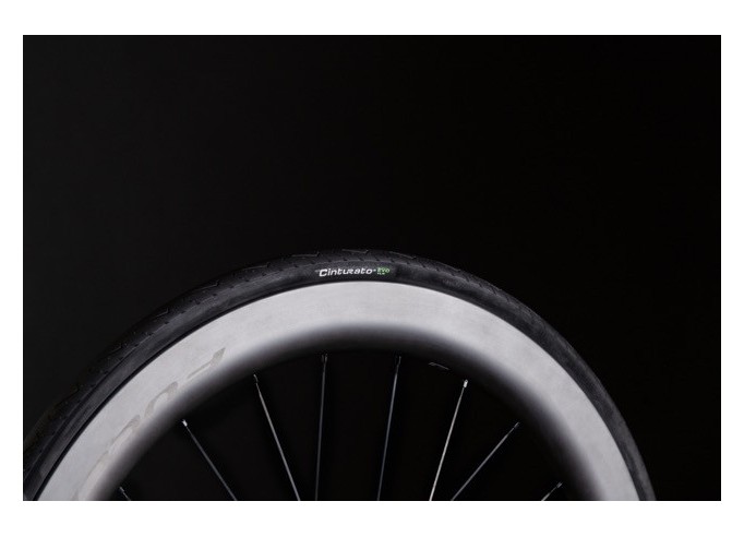 Tire Pirelli Cinturato EVO TLR