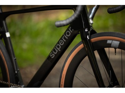 Gravel bike Superior XR 9.8 GR Matte Carbon / Gloss Black