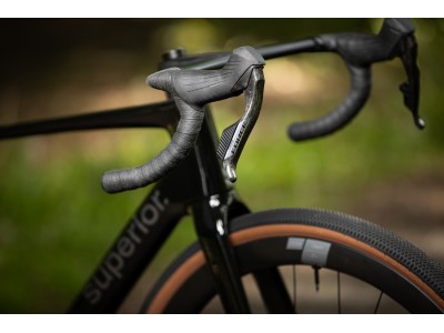 Gravel bike Superior XR 9.8 GR Matte Carbon / Gloss Black