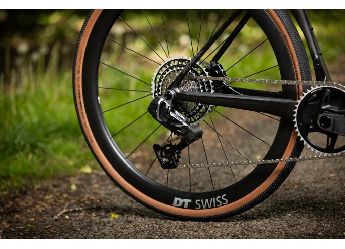 Gravel bike Superior XR 9.8 GR Matte Carbon / Gloss Black