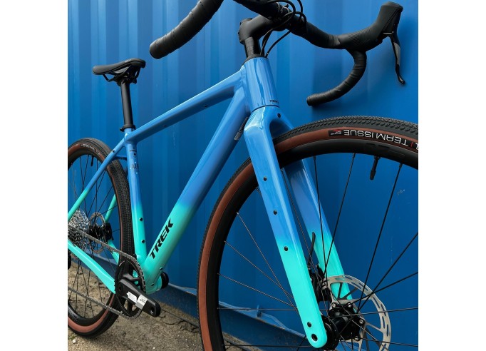 TREK Checkpoint ALR 5 Fjord Blue to Miami Green Fade