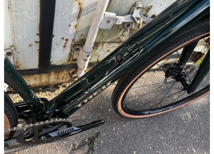 TREK Checkpoint SL 6 AXS Gen 3 Dark Web/Ivy Smoke