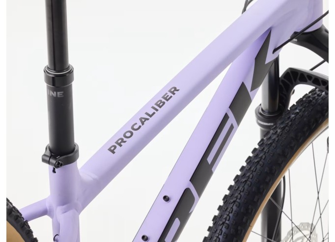 TREK Procaliber 6 kalnų dviratis | Lavender Haze