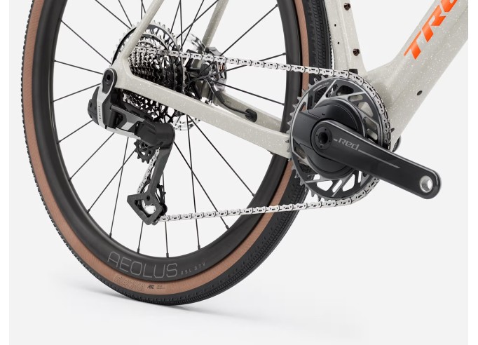 Gravel bike TREK Checkmate SLR 9 AXS | Era White/Buff Beige