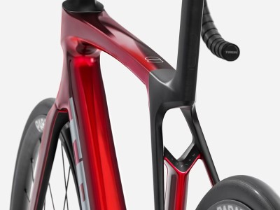 TREK Madone SL 5 plento dviratis | Gloss Fury Red/Matte Deep Smoke