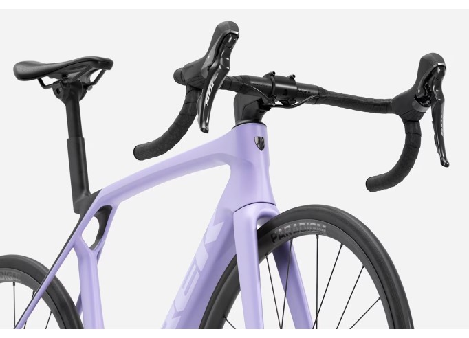 TREK Madone SL 5 plento dviratis | Matte Lavender Haze/Deep Smoke