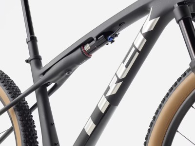 TREK Supercaliber SL 9.6 kalnų dviratis | Matte Carbon/Gloss Black Splatter