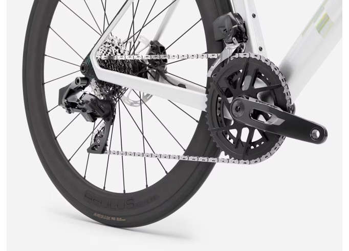 TREK Madone SL 6 AXS plento dviratis | Gloss Crystal White/Matte Deep Smoke