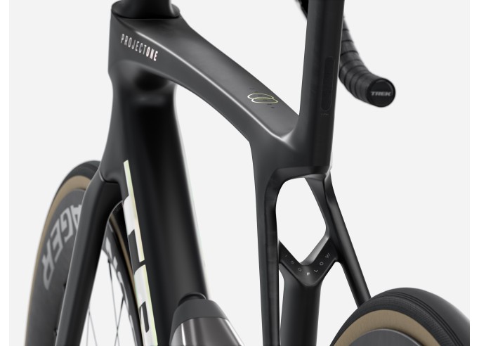 TREK Madone SLR 7 AXS plento dviratis | Matte Deep Smoke