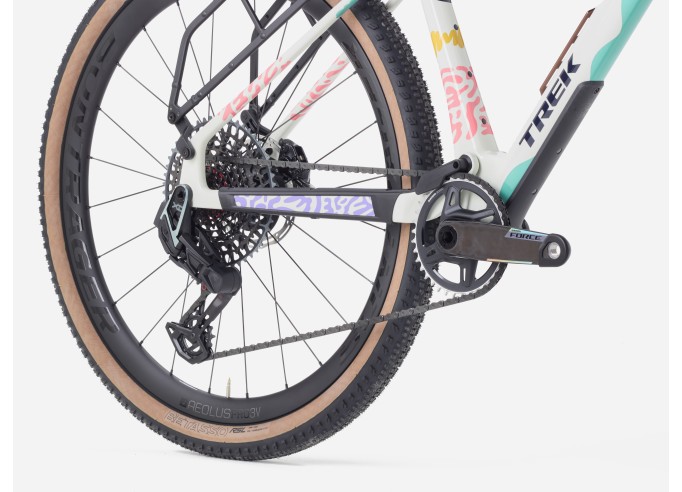 TREK CheckOUT SL 7 gravel dviratis | Era White/Blue Sage