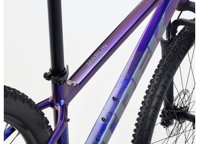TREK Marlin 4 Gen 3 kalnų dviratis | Purple Flip/Black Fade