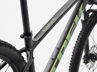 TREK Marlin 4 Gen 3 kalnų dviratis | Matte Dark Web